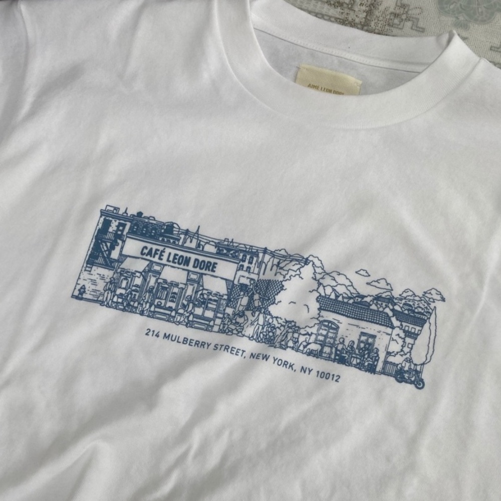 Café León Dore Graphic Tee Short-Sleeve